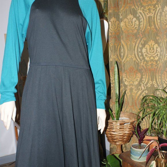 Vintage Patti Cappalli Black and Green Midi Dress - Picture 4 of 11